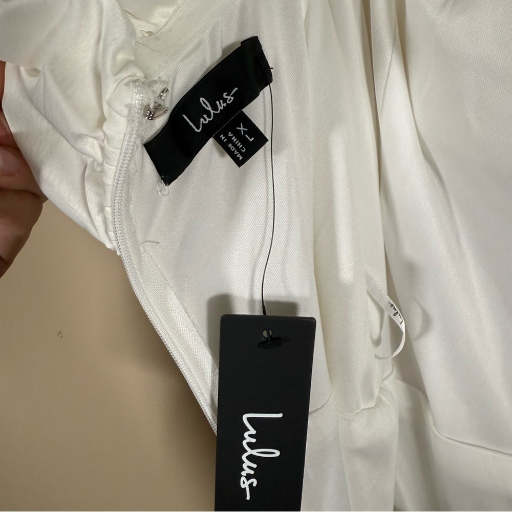 Lulus Immense Glamour White Satin Ruffled Off-the-Shoulder Jumpsuit XL New - Picture 8 of 9